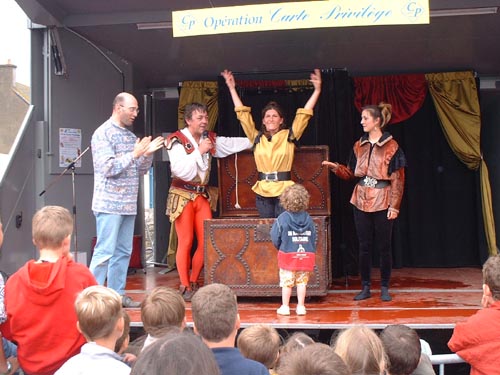 la malle gothique de la troupe jolicoeur